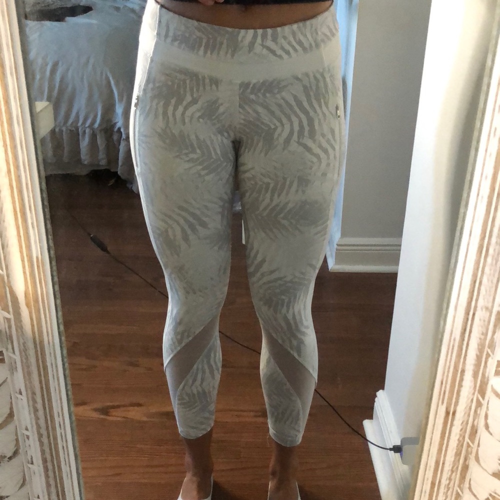 RARE Lululemon Leggings Size 8!!!